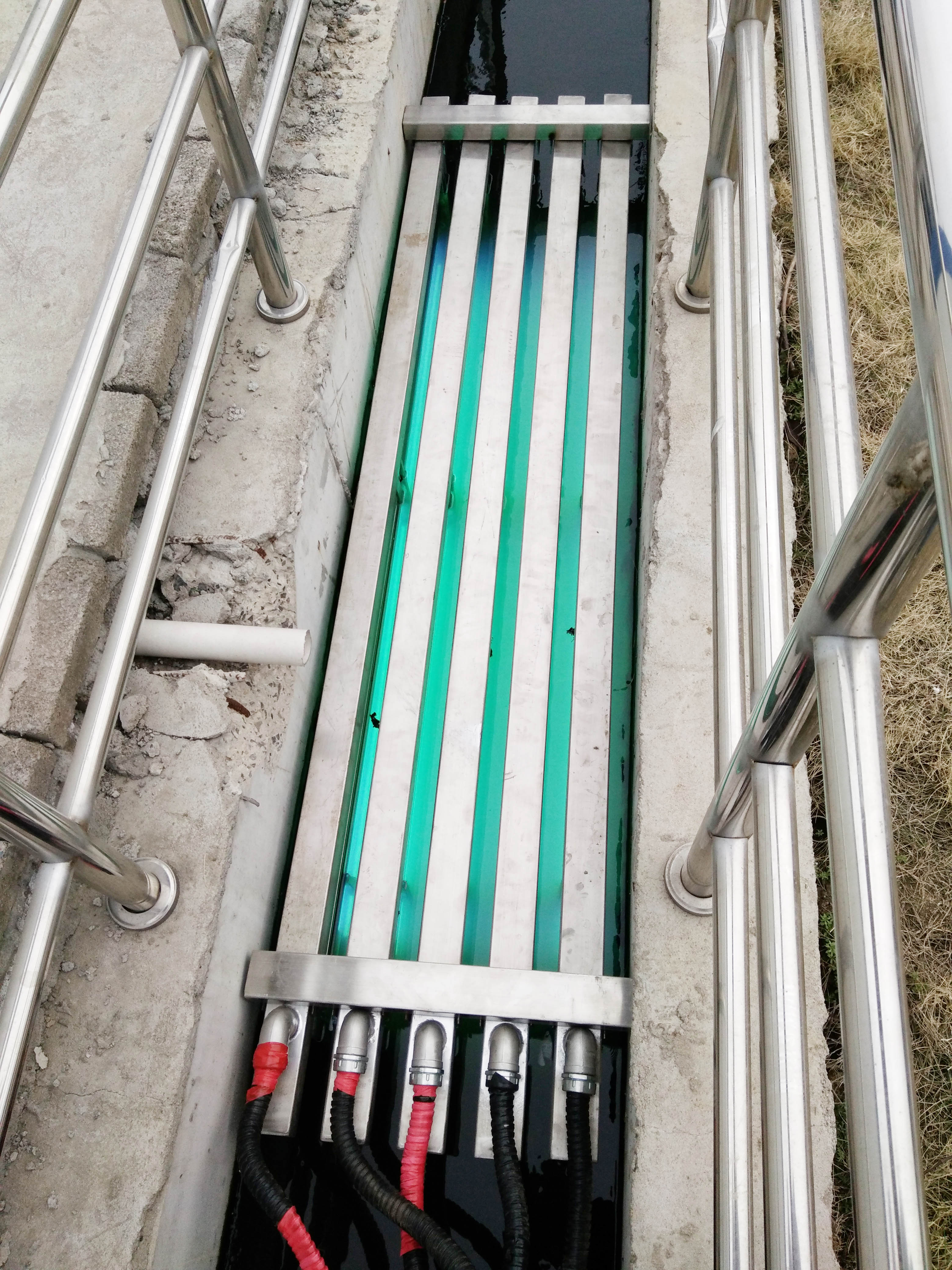 明渠式紫外線(xiàn)消毒器展示案例 